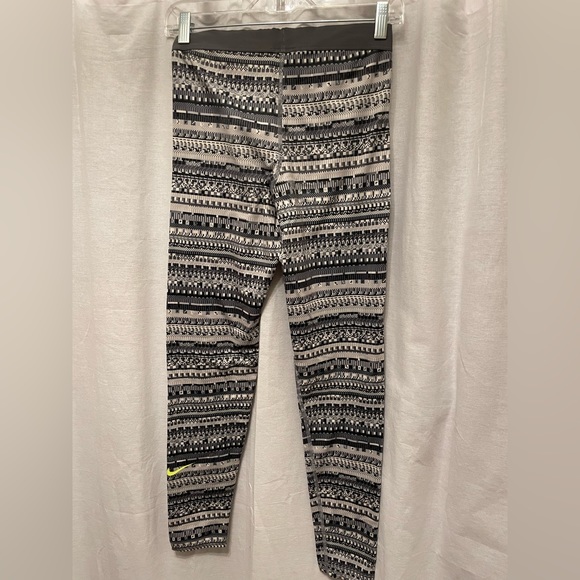 Nike Pro leggings - Picture 4 of 5